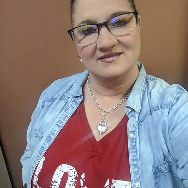 air force mom taking a selfie showing a her LOVE design with USAF logo