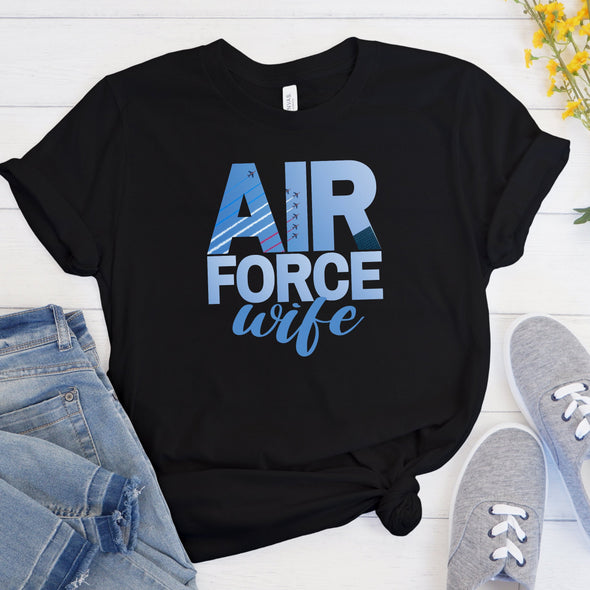 Proud American Air Force Wife T-Shirt